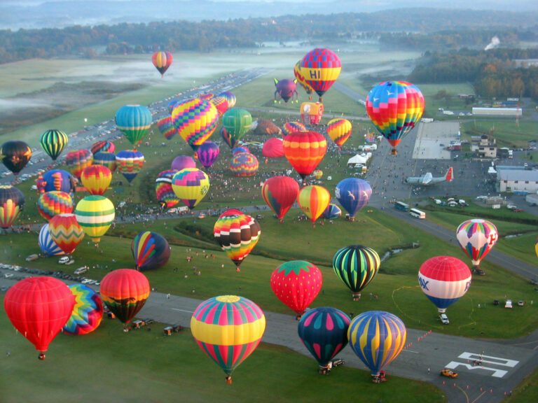 Hot Air Balloon festival launch | Lancaster Balloon Rides