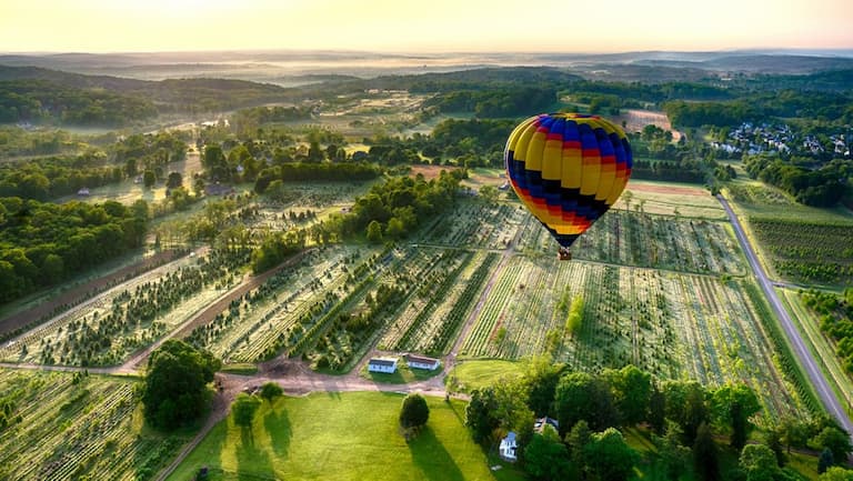 hot air balloon over winery in bucks county